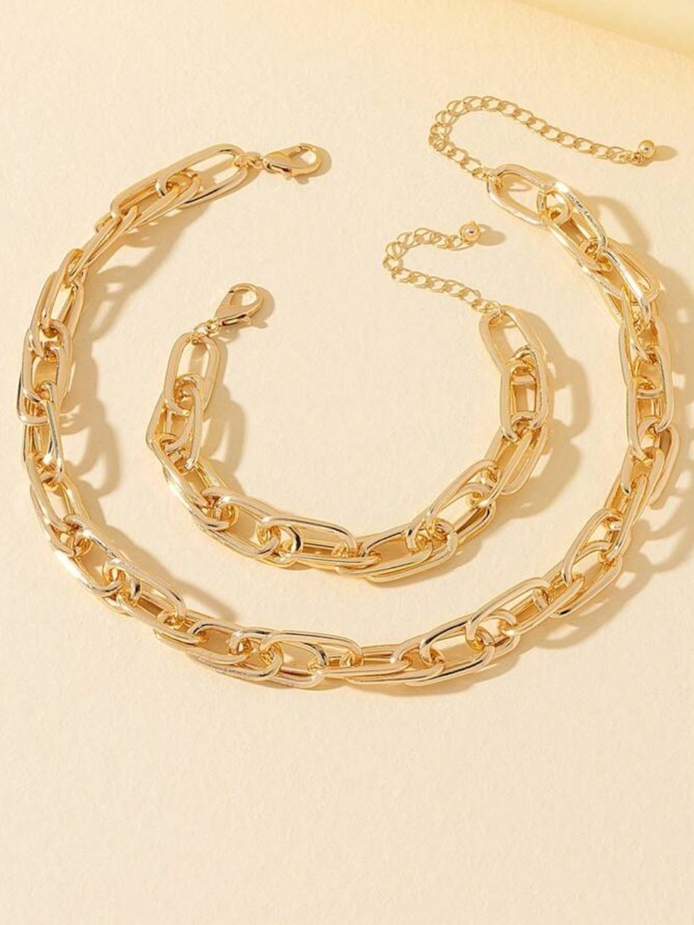 Elegant Gold Chunky Link Necklace and Bracelet Set - Picture 2 of 4